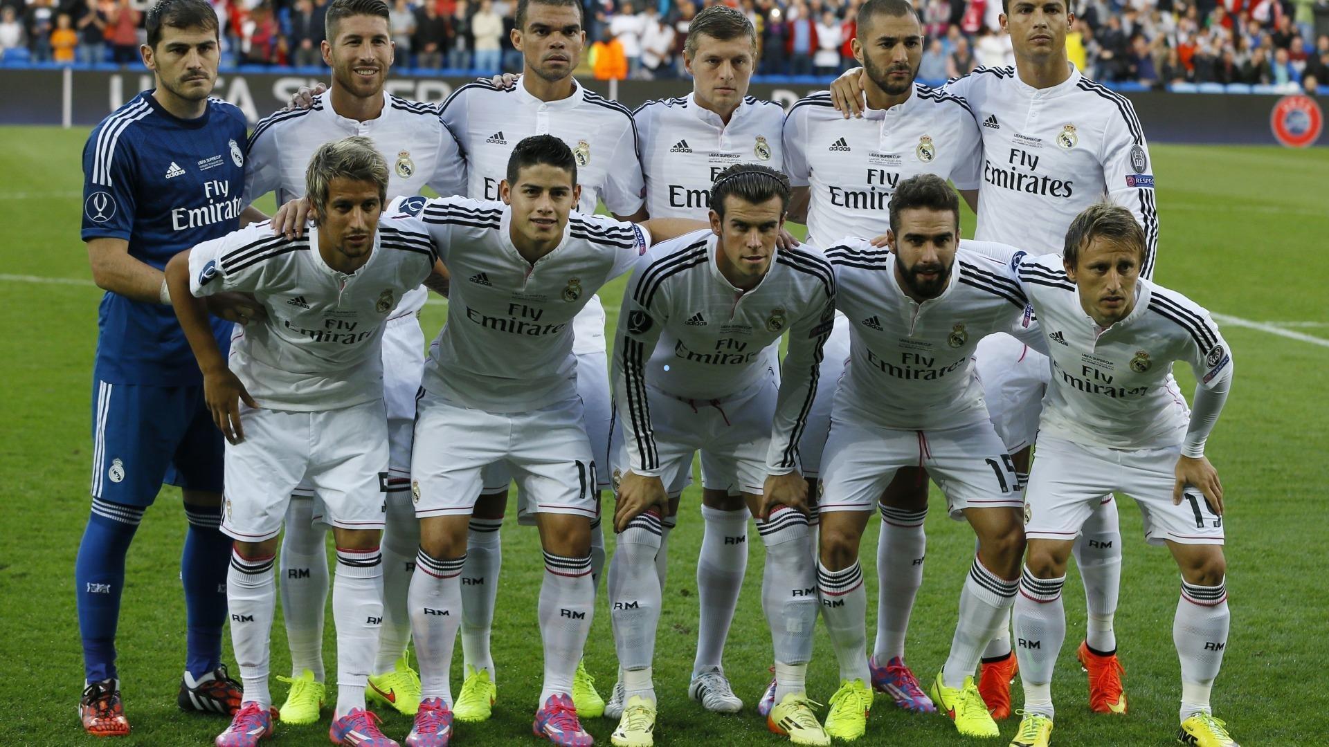 居莱尔独造六球闪耀全场 关键传球五次助攻一次 高光表现下26次丢失球权引热议